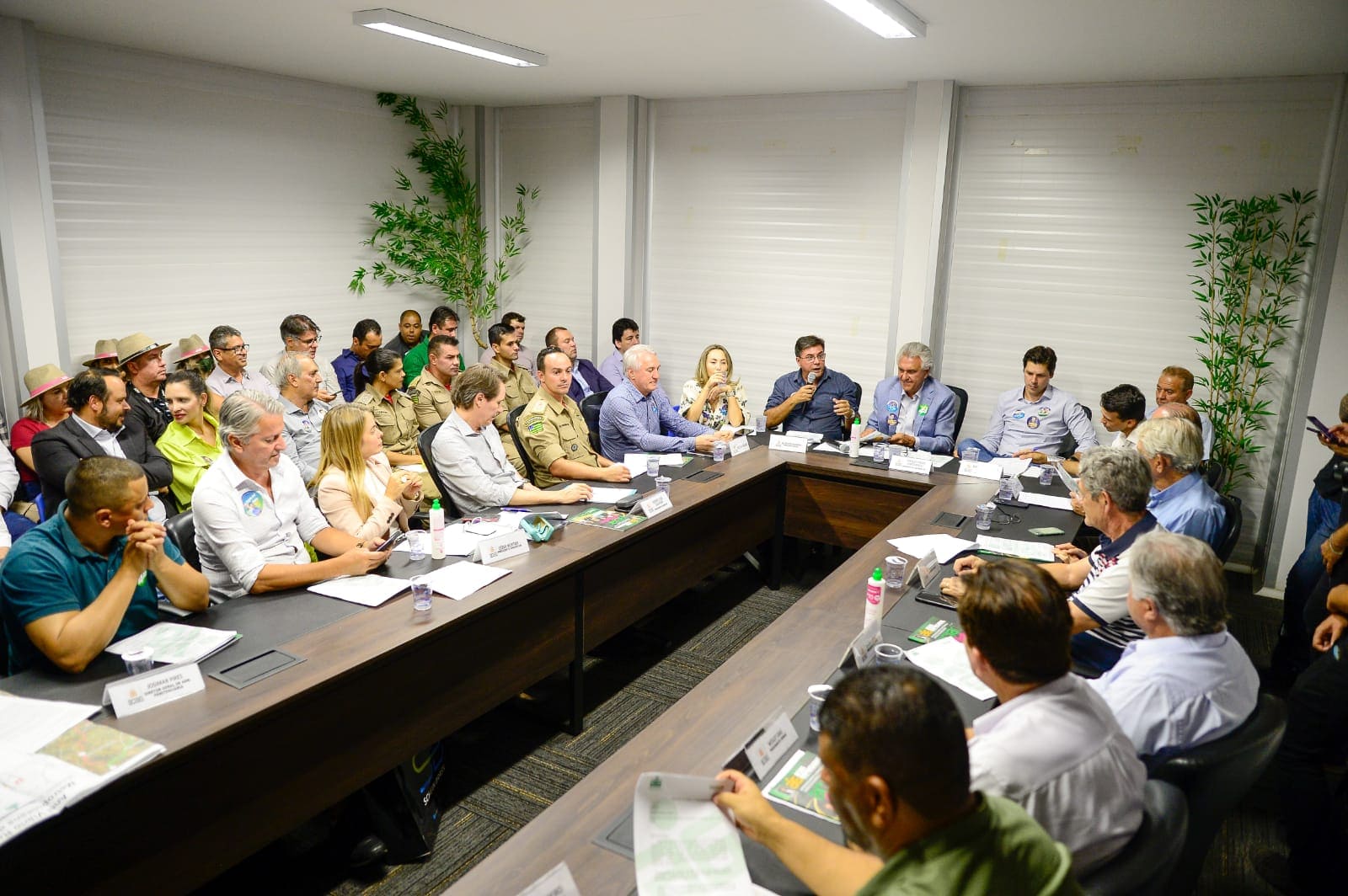 Diretoria da Aciag recebeu o governador Ronaldo Caiado | Foto: divulgação 