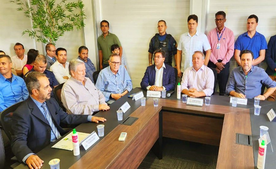 Felismar Antônio Martins, Luiz Maronesi, José Luiz Celestino, Leopoldo Moreira, Vilmar Mariano e Veter Martins | Foto: Epitácio Isac