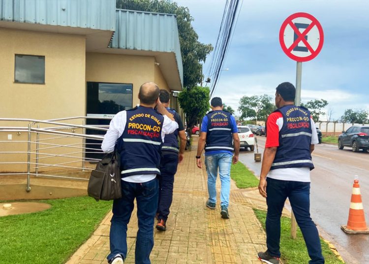 Procon Goiás notifica distribuidoras e postos de combustíveis, que devem apresentar documentos que justifiquem aumento do preço nas bombas | Foto: Procon Goiás