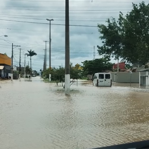 Casas ficaram submersas após chuvas de 600 mm na região durante a noite e madrugada | Foto: Pref. de São Sebastião/rede social 