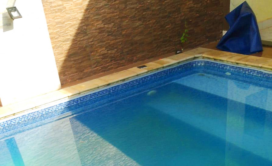 Piscina em que o corpo foi encontrado | Foto: Reprodução