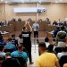 Representante da Guarda Civil questiona vereadores após votação na Câmara de Aparecida de Goiânia | Foto: Reprodução