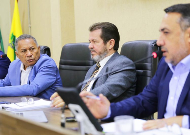Aldivo Araújo em sessão da Câmara de Aparecida de Goiânia | Foto: Marcelo Silva