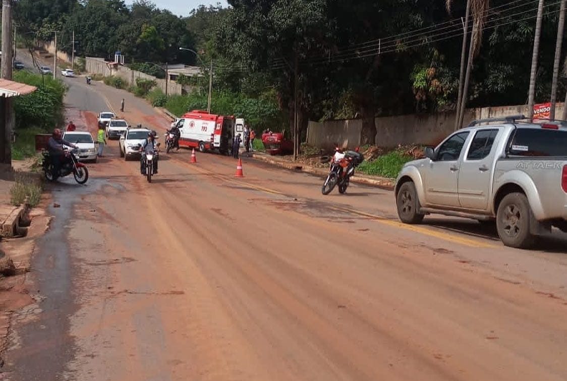 Motorista disse que derrapou em barro na pista | Foto: divulgação