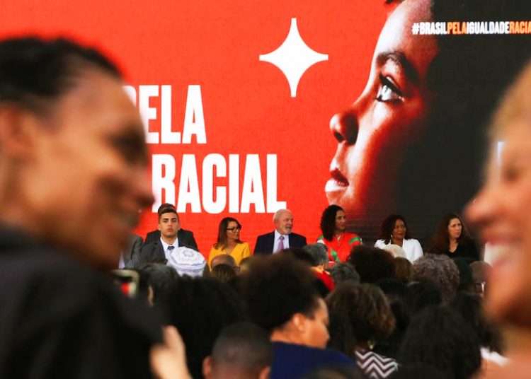 Decreto destina 30% dos cargos de confiança para pessoas negras | Foto: Lula Marques / Agência Brasil