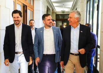 Daniel segue passos de Caiado