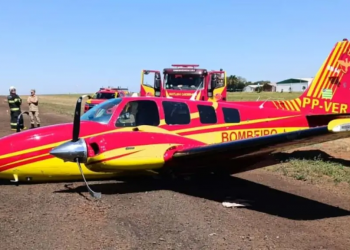 Um avião do Corpo de Bombeiros sofreu uma pane durante pouso nesta 3ª feira, 16, no aeroporto de Rio Verde, sudoeste de Goiás | Foto: Corpo de Bombeiros