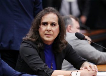 Os deputados vão sentir por pelo menos 3 meses como é ter o salário de um professor