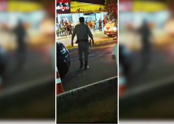 Motociclista morre após bater em meio-fio e cair em avenida do Itaipu em Goiânia