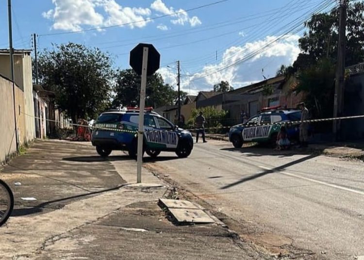 Tatuador tentou fugir, mas foi atingido e morreu antes da chegada do socorro médico | Foto: reprodução