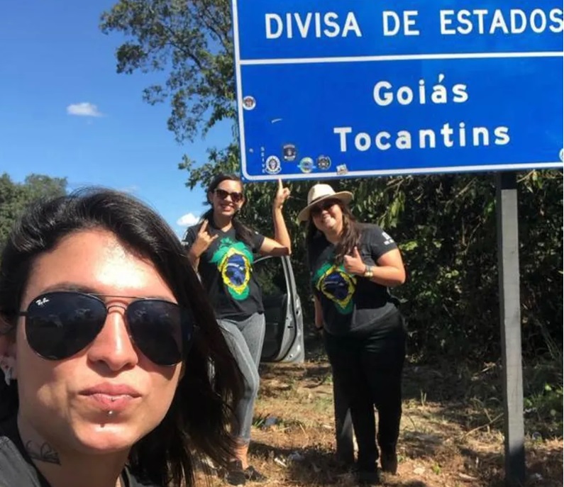 Vítimas postaram uma foto nas redes sociais na divisa de Goiás com o Tocantins horas antes do acidente | Foto: reprodução