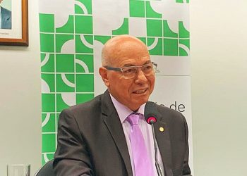 Livro vai contar a carreira, narrar confissões e até intimidade de Professor Alcides | Assessoria do Professor Alcides