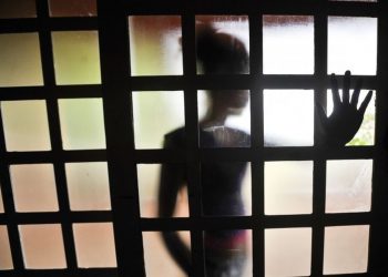 60% das vítimas de estupro são crianças de até 13 anos; quase 3 mil casos foram registrados em Goiás