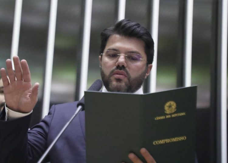 Márcio Correia assume cadeira na Câmara dos Deputados