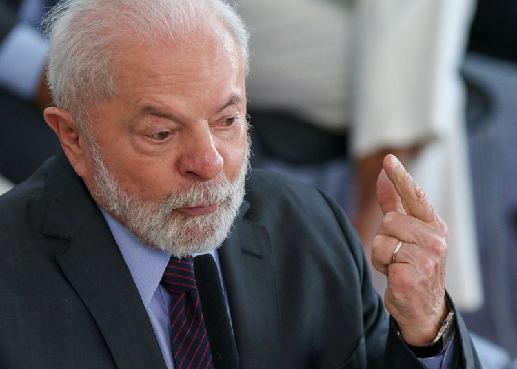   Pesquisa Folha Z/Verus: Em Goiânia, Lula tem rejeição puxada por evangélicos