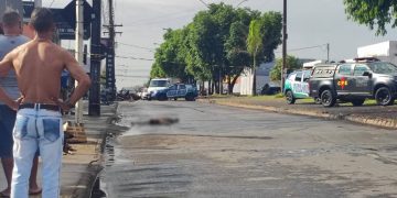 Avenida foi bloqueada para trabalhos de agentes da polícia e do IML | Foto: Divulgação