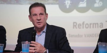 Vanderlan deve se licenciar do Senado em outubro; Pedro Chaves fica com vaga