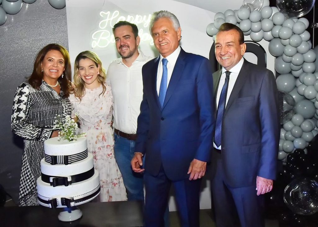 Pastor Romeu, acompanhado de Ronaldo Caiado, Gustavo Mendanha e esposas | Foto: Reprodução/Instagram