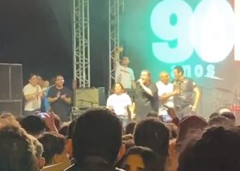 Parte do público vaiou prefeito Rogério Cruz em show do Ira! | Foto: Reprodução