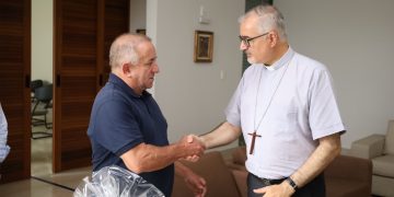 Vilmar Mariano visitou Dom João Justino para fazer convite pessoalmente | Foto: Claudivino Antunes/Secom Aparecida