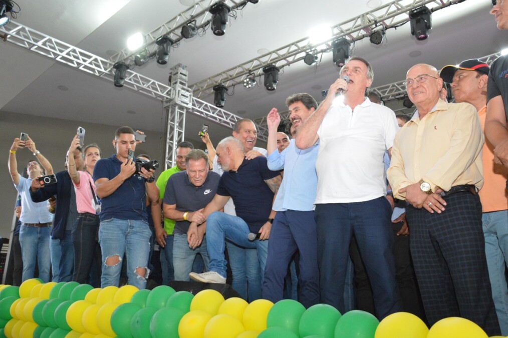 Ex-presidente Jair Bolsonaro visitou Aparecida de Goiânia pela primeira vez, em lançamento de pré-candidatura de Professor Alcides Ribeiro | Foto: Divulgação