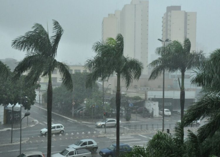 Fortes rajadas de vento devem acompanhar temporais que abrem 2024 em Goiás | Foto: Divulgação/Secom