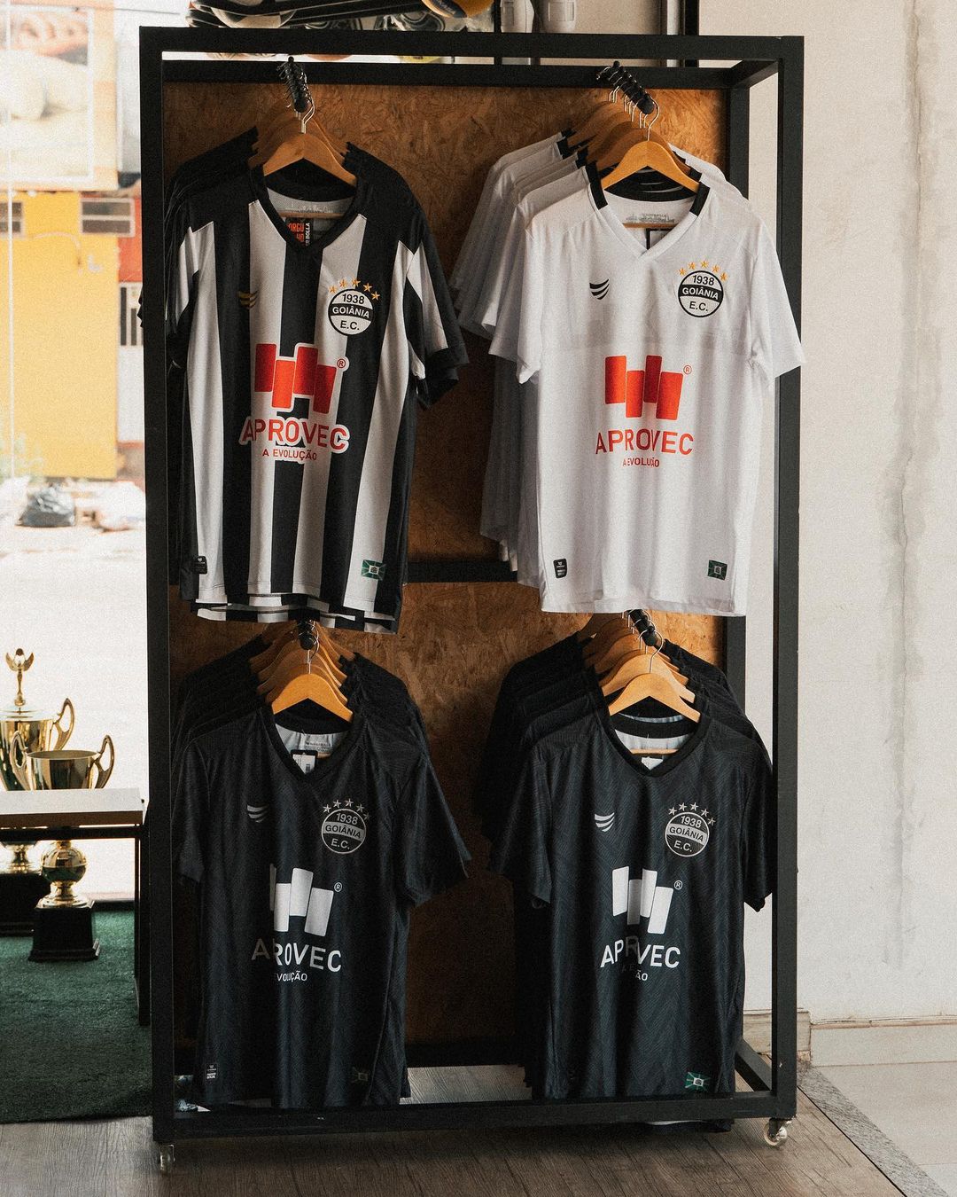 Novas camisetas do clube | Foto: Divulgação/Instagram