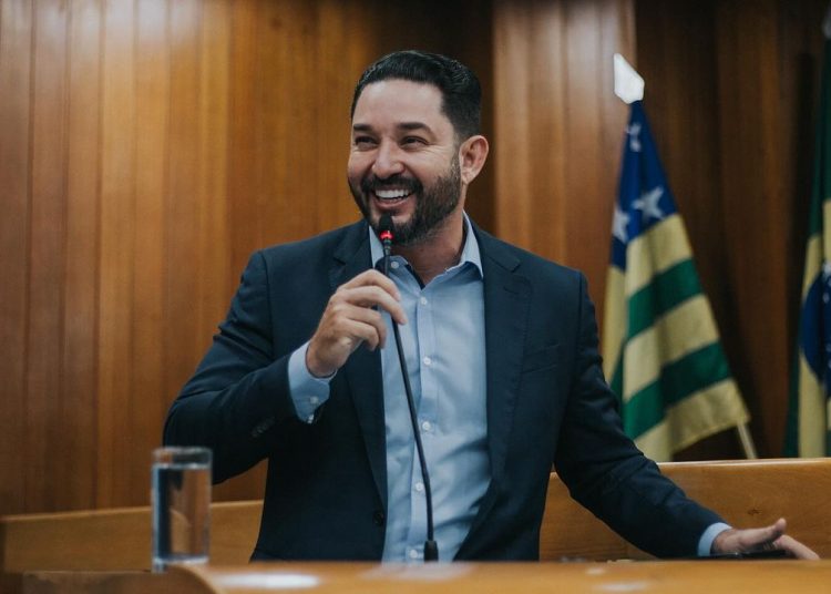 Thialu Guiotti foi nome acordado entre parlamentares após tentativa de influência do Paço | Foto: Câmara Municipal de Goiânia