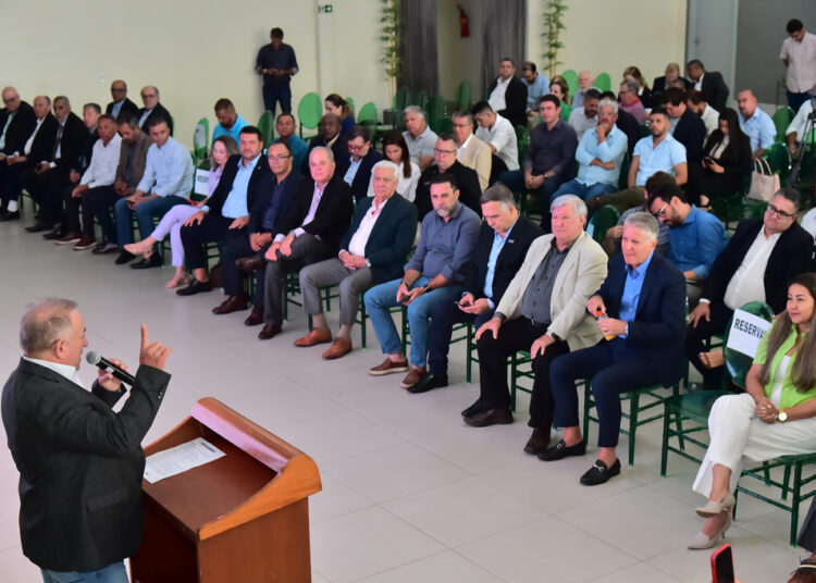 Prefeito Vilmar Mariano comandou inauguração de sede da Codap em meio a empresários e autoridades | Foto: Rodrigo Estrela/Aparecida de Goiânia