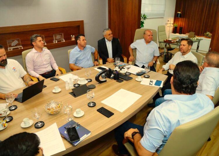 Bruno Peixoto fez reunião com Vilmar Mariano e líderes políticos e empresariais de Aparecida de Goiânia | Foto: Divulgação