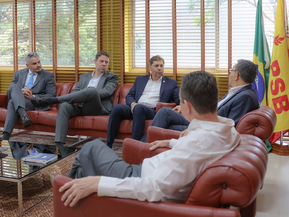 Grupo do PSB recebeu o presidente da Alego, Bruno Peixoto, em reunião | Foto: Reprodução/Instagram