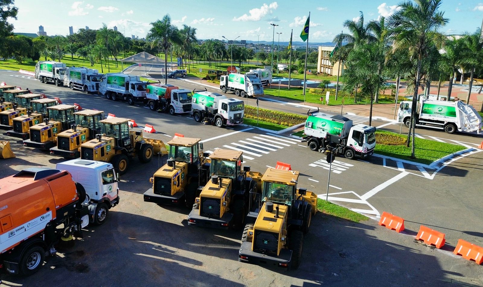 Novos veículos utilizados na limpeza urbana da Capital | Foto: Divulgação