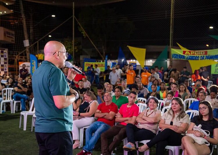 pré-candidato à prefeitura, deputado federal Professor Alcides (PL), realiza nesta 2ª feira (15), o ‘Fala Aparecida nos Bairros’, desta feita no Setor Madre Germana I, às 18h30.