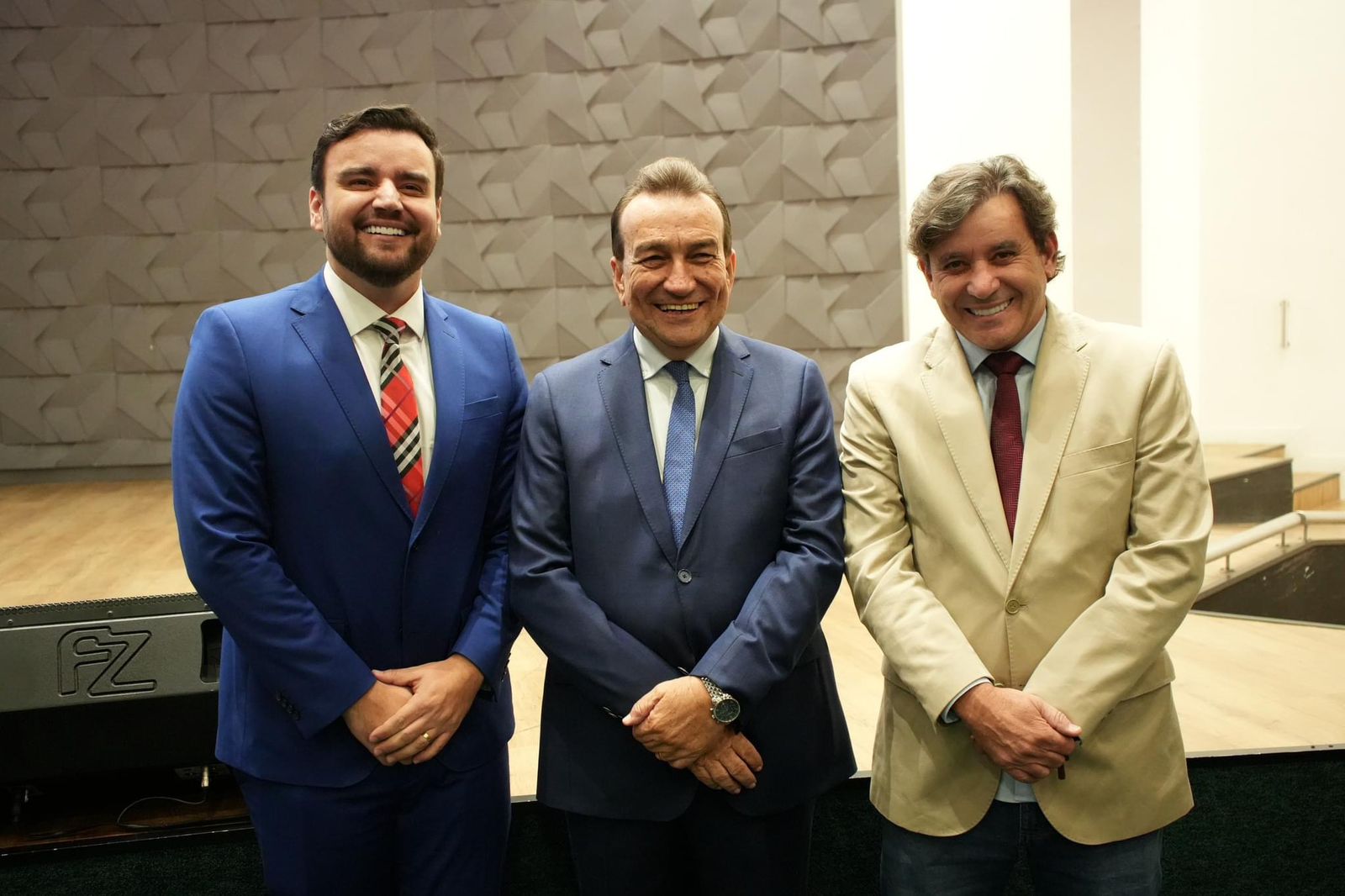 Luan Alves, pastor Ivo Romeu e Clécio Alves | Foto: Divulgação