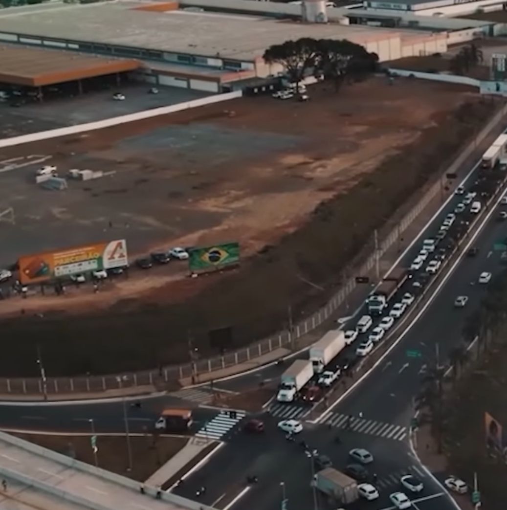 2 dias após anúncio da 1ª loja Havan em Goiânia, vereadora apresenta título de cidadão a Luciano Hang