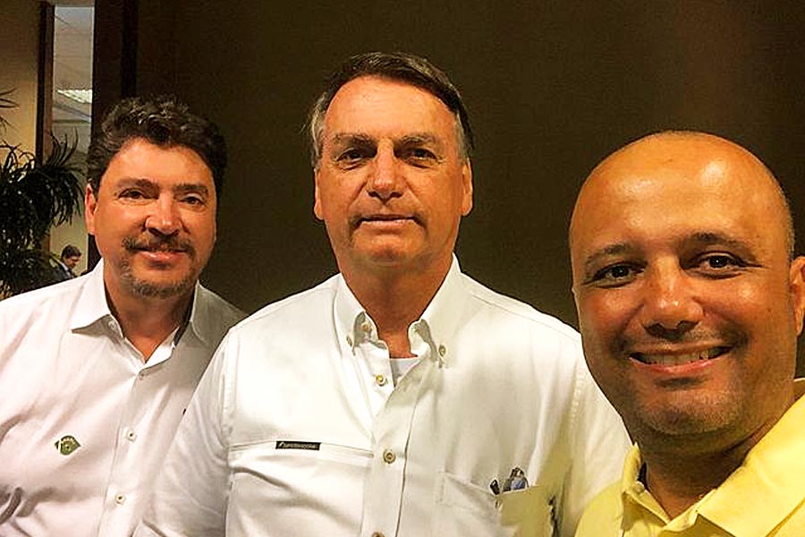 Wilder Morais, Jair Bolsonaro e Vitor Hugo | Foto: Divulgação