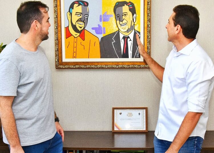 Quadro de Mendanha e Maguito é recolocado em gabinete do prefeito de Aparecida