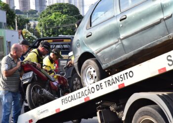 Prefeitura de Aparecida fecha o cerco contra descarte irregular e abandono de veículos