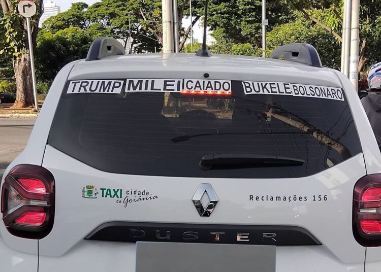 O registro que flagrou o veículo foi feito enquanto ele passava pelo setor dos Funcionários