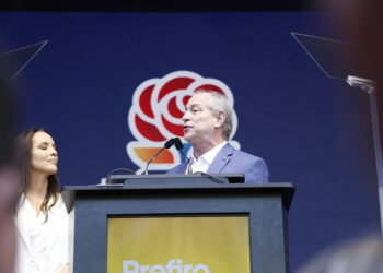 PSDB Nacional não descarta a possibilidade de lançar o ex-ministro da Fazenda, Ciro Gomes, como candidato ao governo do Ceará ou à presidência da República em 2026.