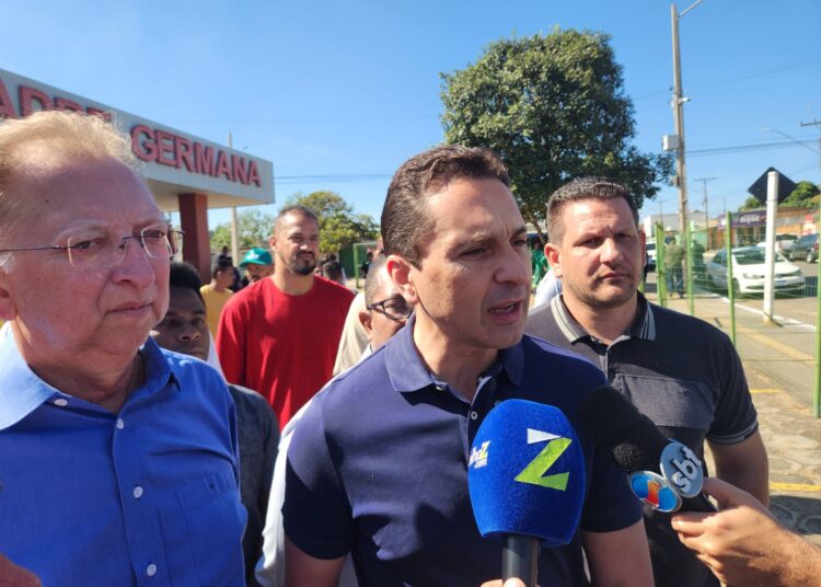 Filiação de Mendanha recebeu aval dos líderes, diz Leandro Vilela