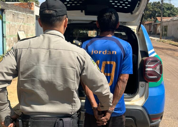 Suspeito tem 13 anotações criminais por furto, roubo, receptação e apropriação indébita (Foto: Divulgação/PM)
