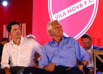Governador Ronaldo Caiado e seu vice, Daniel Vilela, durante inauguração do CT do Vila Nova (Foto: AG Cora)