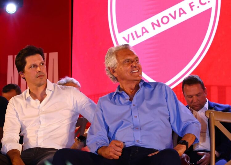 Governador Ronaldo Caiado e seu vice, Daniel Vilela, durante inauguração do CT do Vila Nova (Foto: AG Cora)