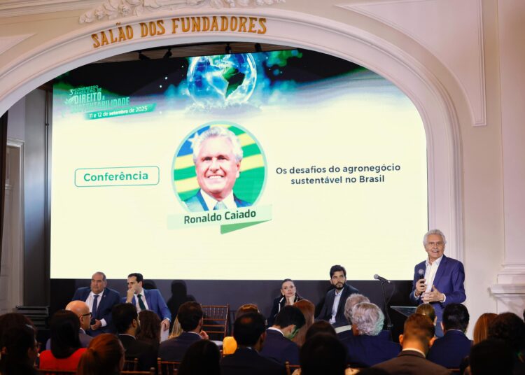 Caiado reitera nome na corrida e sugere que Bolsonaro pode lançar familiar como vice em chapa presidencial