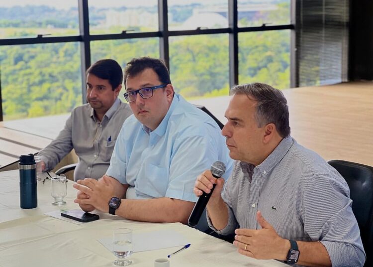 Prefeito Sandro Mabel e o secretário Luiz Pelizzer | Foto: Reprodução / Redes sociais