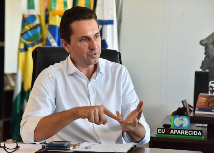 Secretarias de Habitação, Educação, Regulação Urbana e Saúde contam com novos servidores comissionados (Foto: Jhonney Macena)
