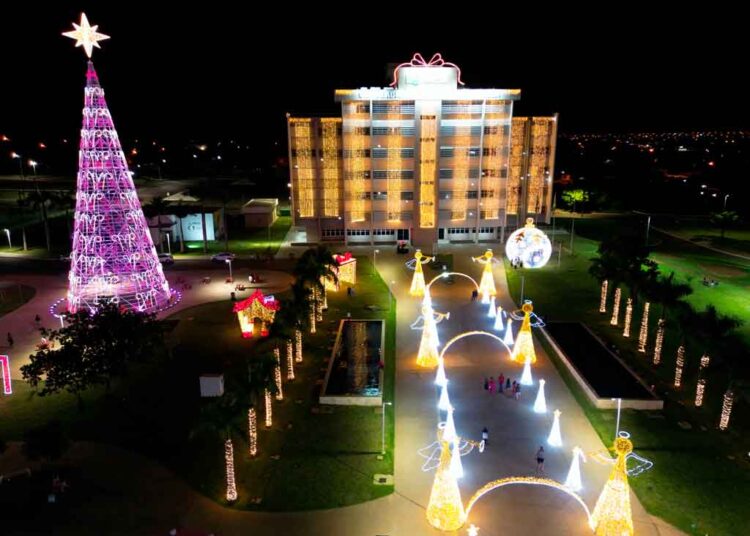 Prefeitura de Aparecida oferece vagas gratuitas para comerciantes atuarem no Natal do Bem