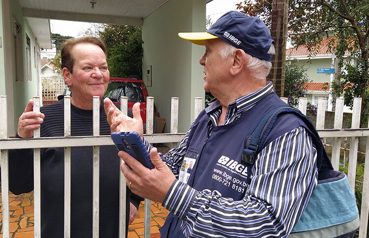 Recenseador em entrevista | Foto: IBGE