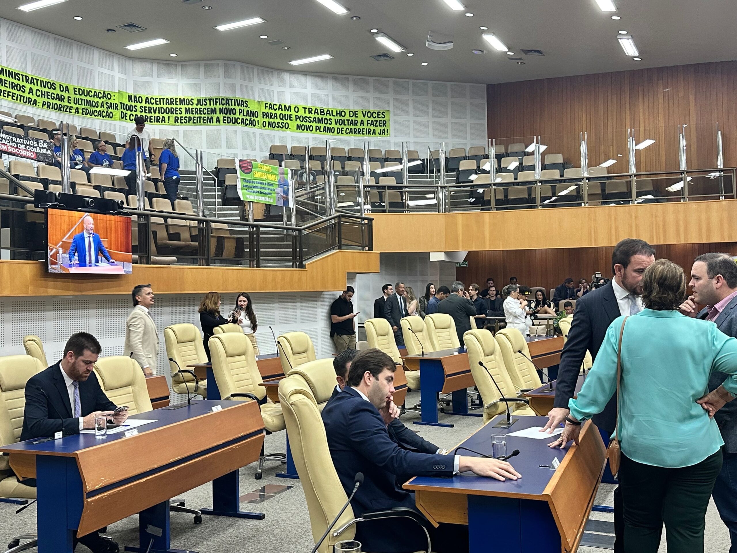 fim da taxa do lixo Goiânia